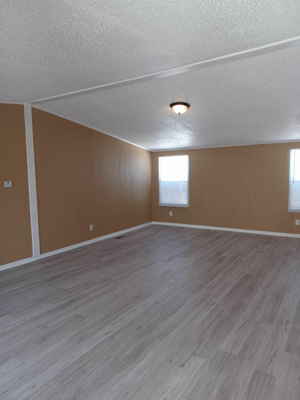 1998 Oakwood Homes Corp Mobile Home For Sale