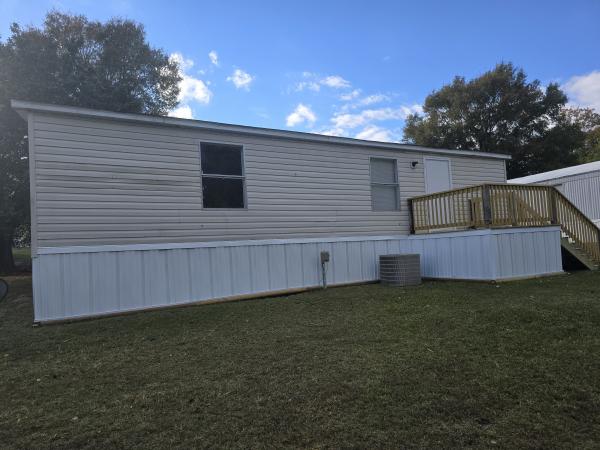 Photo 1 of 1 of home located at 1029 Wildwood Dr., #037 Fayetteville, NC 28304