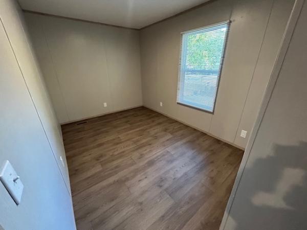 2025 76CEJ16663AH25  Home