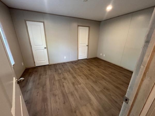 2025 76CEJ16663AH25  Home