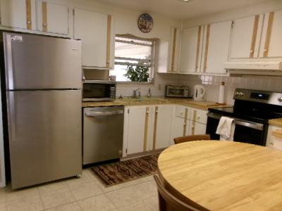 Photo 3 of 10 of home located at 7100 Ulmerton Rd - Lot 656 Largo, FL 33771