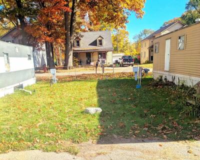 Mobile Home at 21331 Hamilton Ave-Vacant Lots Farmington Hills, MI 48336