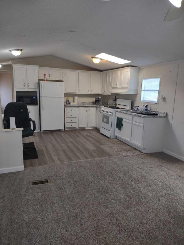 1992 Carrollton Manufactured Home