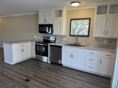 Photo 2 of 8 of home located at 593 Aspen Dr Old Monroe, MO 63369