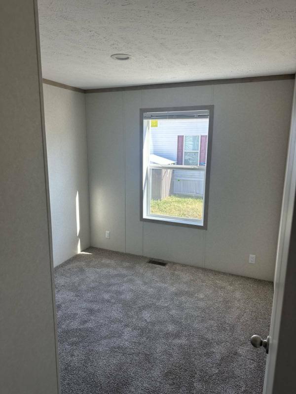 Photo 1 of 2 of home located at 2528 Hedrick Ct Decatur, IL 62526