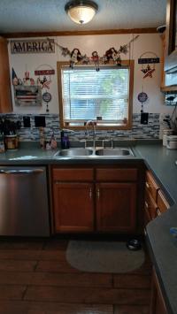 1998 Skyline Manufactured Home