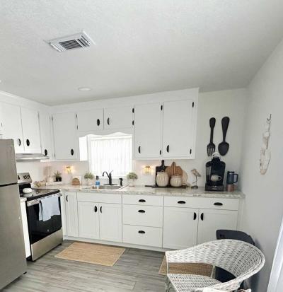 Photo 3 of 14 of home located at 7100 Ulmerton Rd. Largo, FL 33771