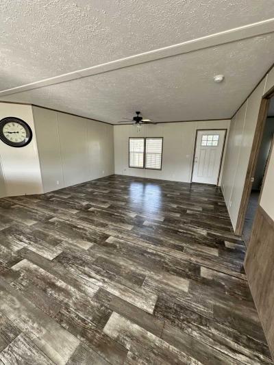 Photo 5 of 15 of home located at 1711 Cr 336 Danville, AL 35619