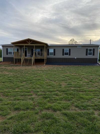 Photo 3 of 15 of home located at 1711 Cr 336 Danville, AL 35619