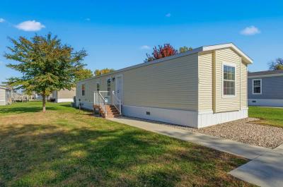 Mobile Home at 196 Kingsway Dr North Mankato, MN 56003