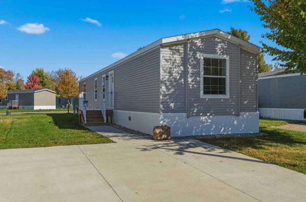 2022 Champion Mobile Home For Sale | 226 Kingsway Dr North Mankato, MN