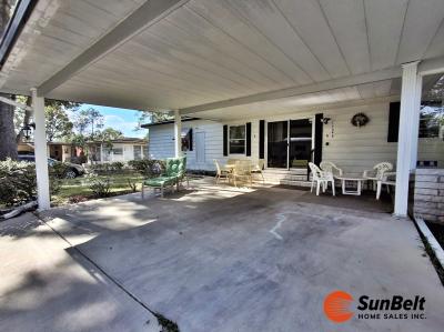 Photo 5 of 68 of home located at 1704 B Sedgefield Lane, Lot 453 Ocala, FL 34472