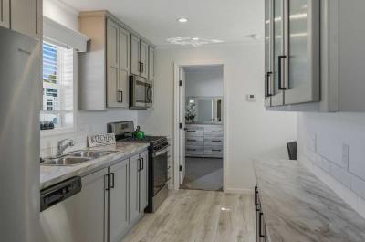 Photo 5 of 18 of home located at 280 Kingsway Dr North Mankato, MN 56003