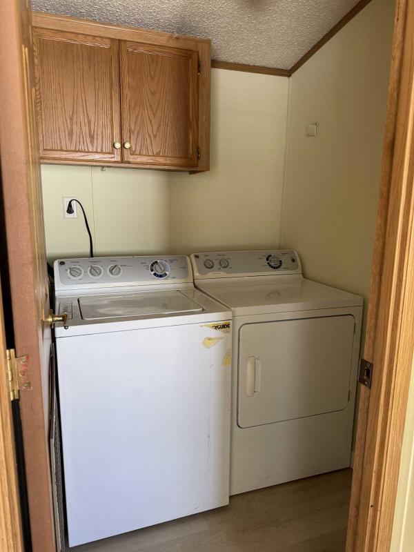 1993 Manufactured Home