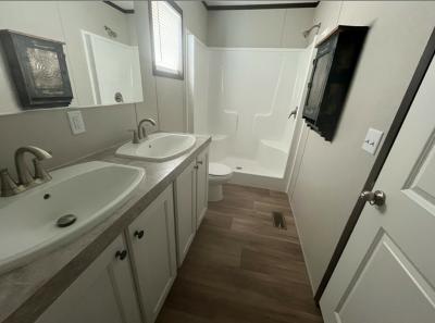 Photo 5 of 8 of home located at 200 Birch Ln Greenville, TX 75402