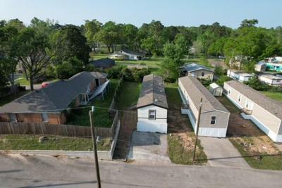 Mobile Home at Pine Valley Mhc 3401 Powell Rd # 42 Huntsville, TX 77340