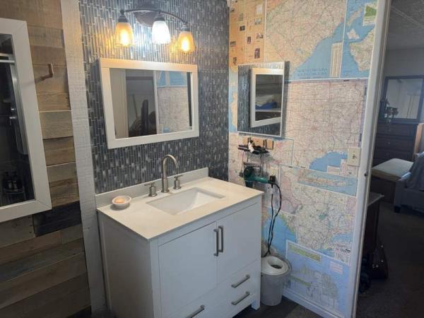 1979 Canyon Crest Manufactured Home