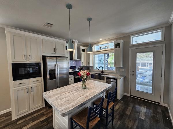 2023 Chariot Mobile Home