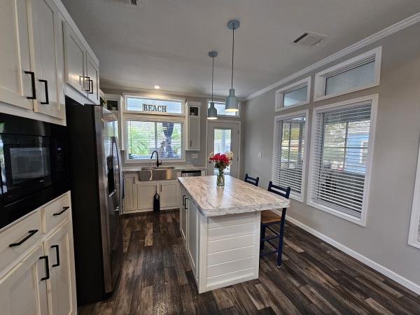 2023 Chariot Mobile Home