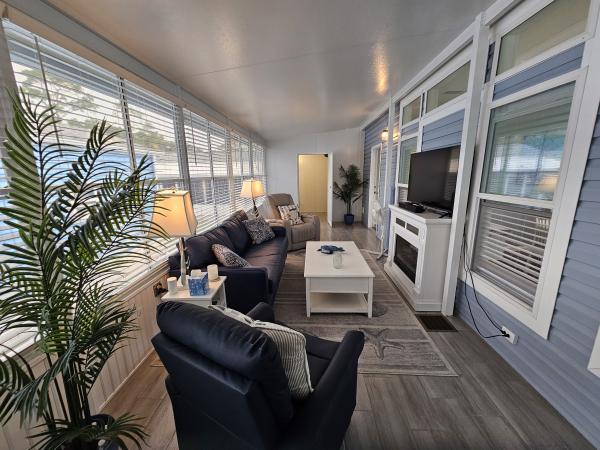 2023 Chariot Mobile Home