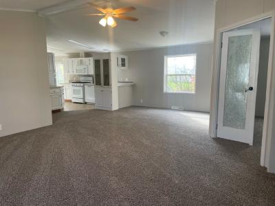 Photo 4 of 9 of home located at 918 Kathy Circle Flint, MI 48506