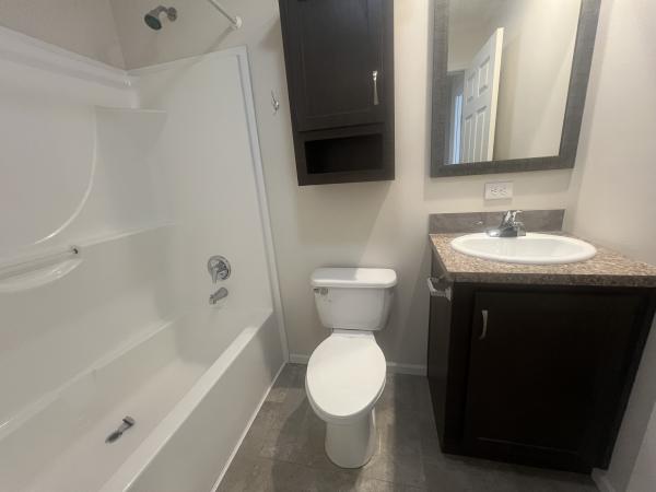 2019 Champion RA2864247 Mobile Home