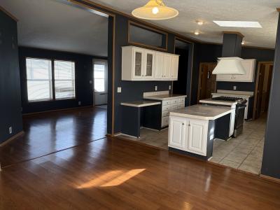 Photo 2 of 18 of home located at 19737 Wildwood Lane Gibraltar, MI 48173