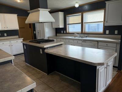 Photo 3 of 18 of home located at 19737 Wildwood Lane Gibraltar, MI 48173