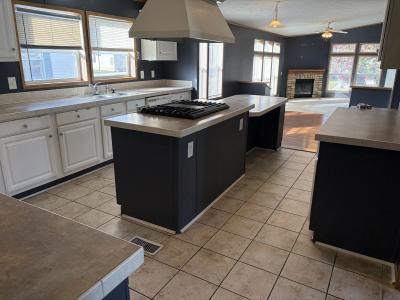 Photo 4 of 18 of home located at 19737 Wildwood Lane Gibraltar, MI 48173