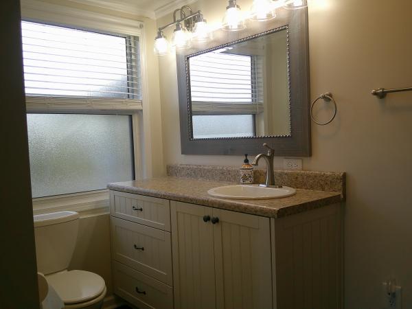 1977 Vindale Mobi 60224 Mobile Home