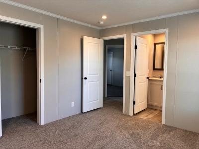 Photo 4 of 8 of home located at 2767 Macduff Ct Highland, MI 48357