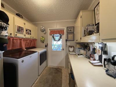 Photo 4 of 14 of home located at 5536 SW 59th St. Ocala, FL 34474