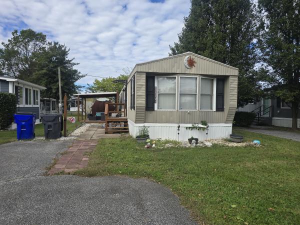 1985 SKYLINE Mobile Home