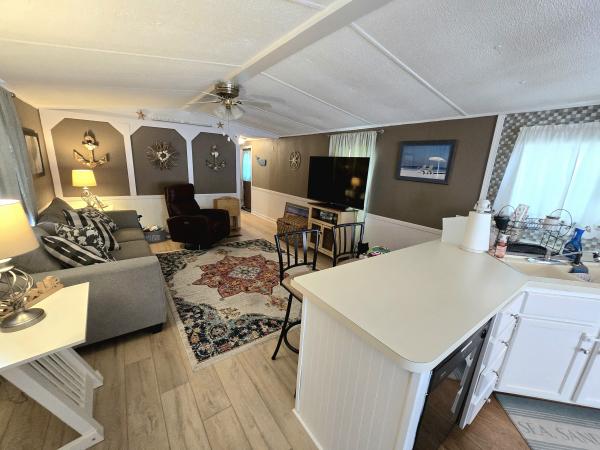 1985 SKYLINE Mobile Home