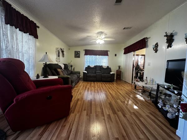 1992 Palm Harbor 5231 Mobile Home