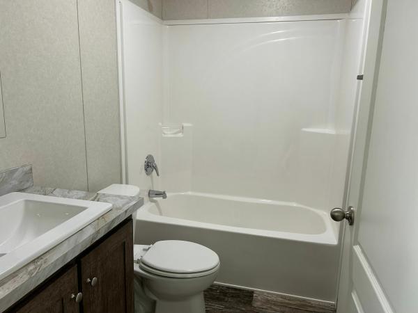 2022 Clayton Homes Inc Pulse Mobile Home