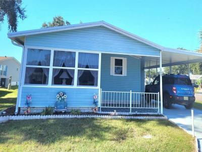 Photo 2 of 20 of home located at 6044 Presidential Cir Zephyrhills, FL 33540