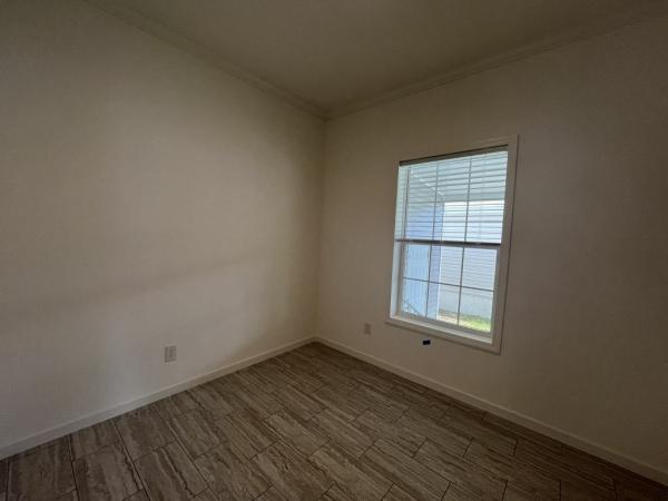 2025 Champion - Lake City LaBelle Mobile Home