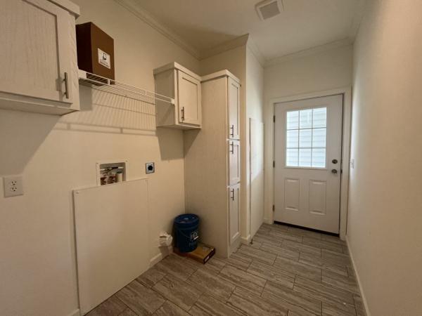 2025 Champion - Lake City LaBelle Mobile Home