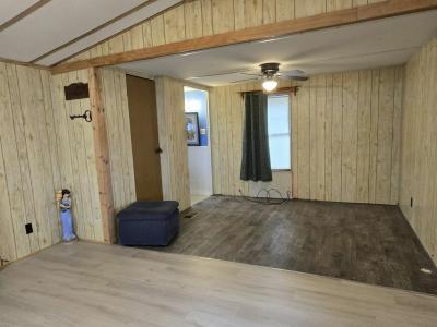 Photo 3 of 14 of home located at 911 Pamela Street Wildwood, FL 34785