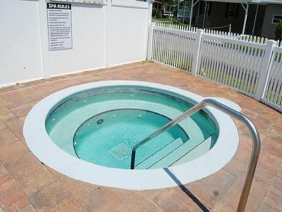 Photo 5 of 14 of home located at 2 Coach And Four Ct Daytona Beach, FL 32119