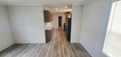 Photo 3 of 12 of home located at 2525 County Line Rd., #163 Des Moines, IA 50321