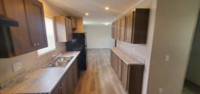 Photo 2 of 12 of home located at 2525 County Line Rd., #163 Des Moines, IA 50321