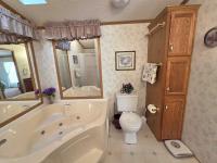 1999 Commodore Mobile Home