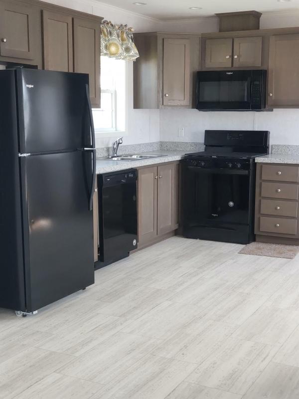 2020 Champion - Redman 123 NWS-F- 25206  Home