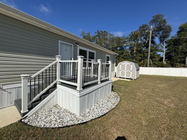 2024 Clayton Savannah Northshore w/ Front Porch  Home