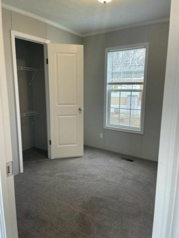 2022 Champion Dutch Diamond II Mobile Home