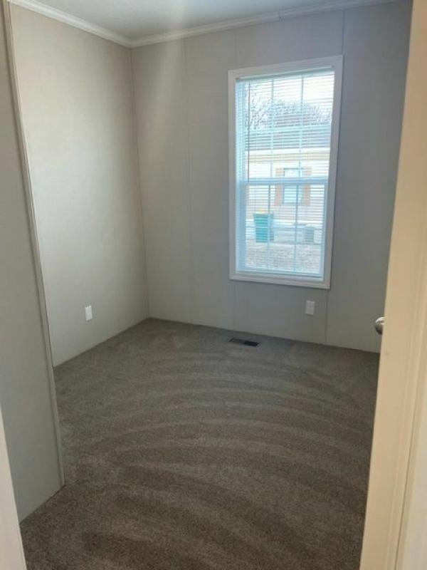 2022 Champion Dutch Diamond II Mobile Home