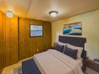 1971 Broadmore Manufactured Home