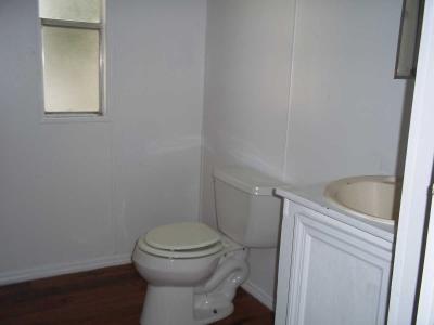 Photo 5 of 11 of home located at 1701 Skipper Rd Tampa, FL 33613